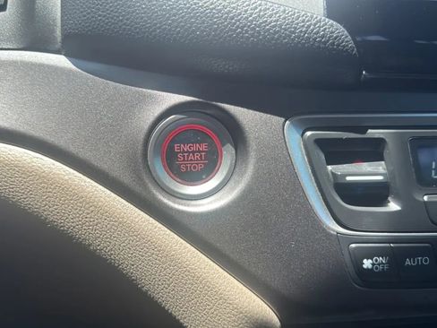 Used 2017 Honda Pilot EX-L image 14