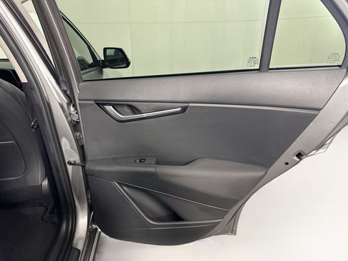 Used 2023 Kia Niro Wind FWD image 30