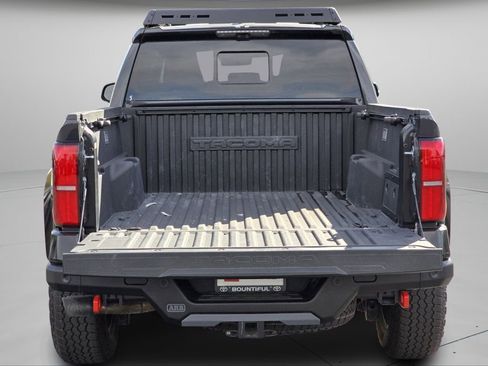 Used 2025 Toyota Tacoma TRD Pro image 30