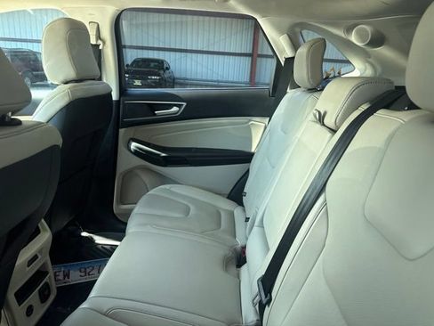 Used 2021 Ford Edge Titanium w/ Equipment Group 301A AWD/4WD image 22