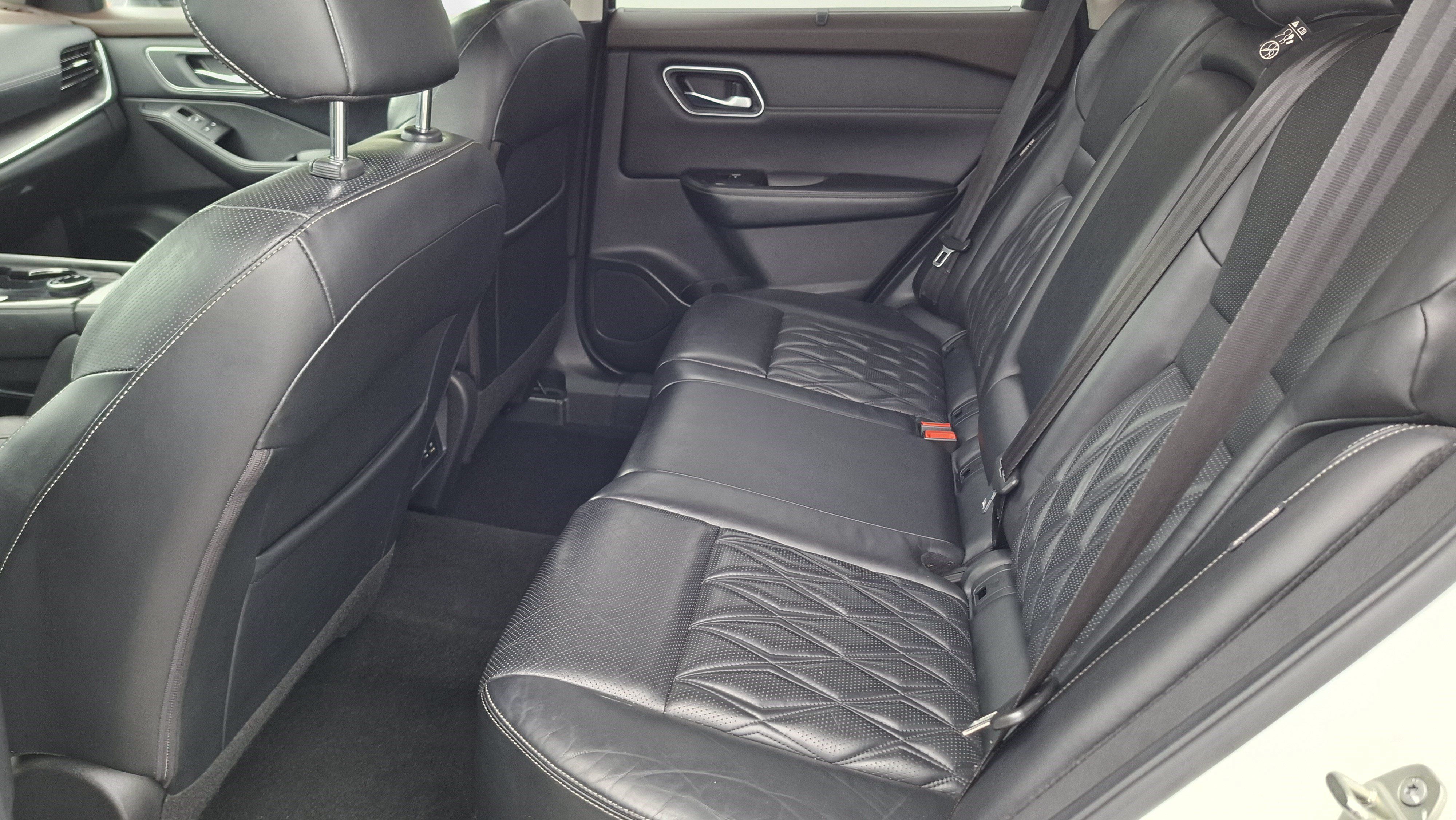 Certified 2021 Nissan Rogue Platinum AWD/4WD image 20