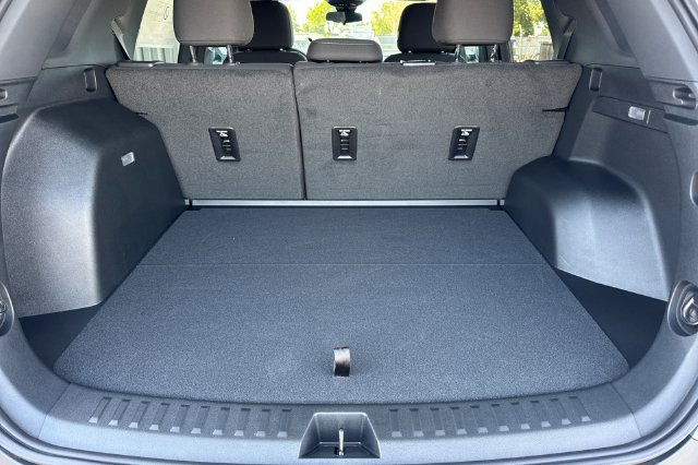 New 2027 Chevrolet Equinox LT FWD image 23