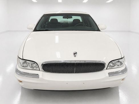 Used 2002 Buick Park Avenue FWD image 2