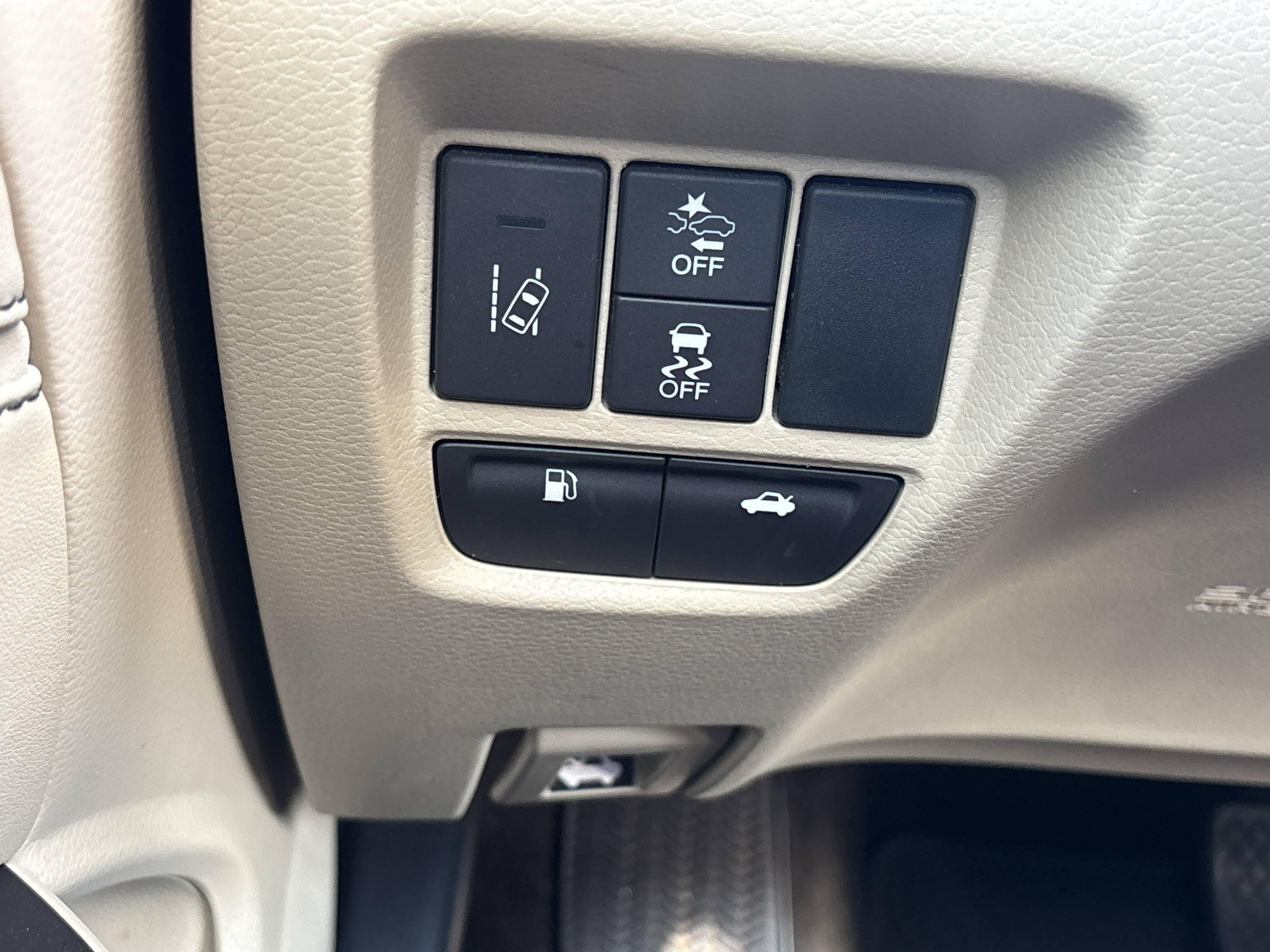 Used 2018 Acura TLX w/ Technology Package AWD/4WD image 19