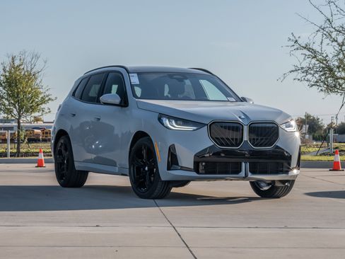 New 2026 BMW X3 xDrive30 w/ Premium Package image 2