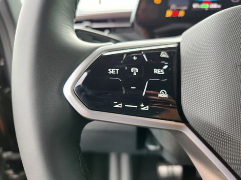 New 2025 Volkswagen ID. Buzz Pro S image 29