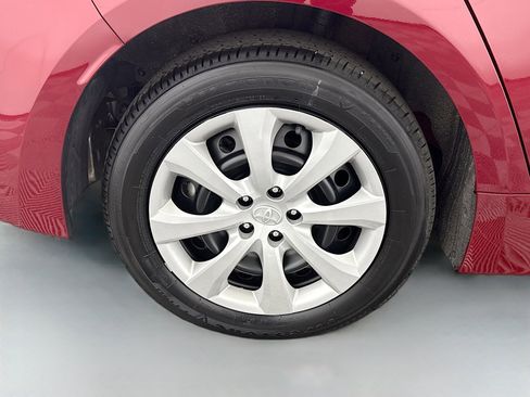 Used 2024 Toyota Corolla LE image 32