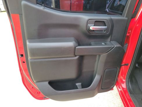 Used 2022 Chevrolet Silverado 1500 Custom w/ Safety Confidence Package image 28