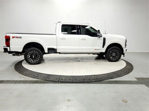 Used 2025 Ford F250 Platinum image 8
