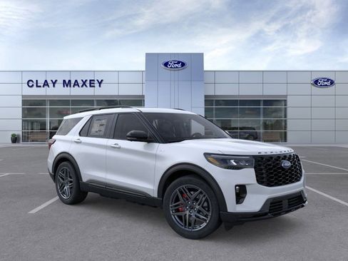 New 2026 Ford Explorer ST-Line w/ ST-Line Street Pack AWD/4WD image 7