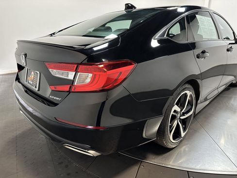 Used 2019 Honda Accord Sport image 14