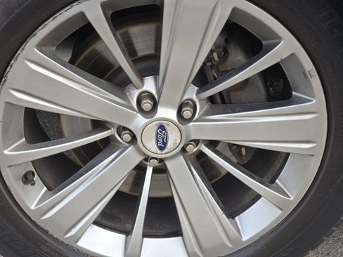 Used 2018 Ford Explorer Limited AWD/4WD image 13