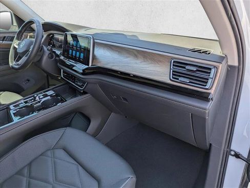 New 2026 Volkswagen Atlas SE FWD image 27