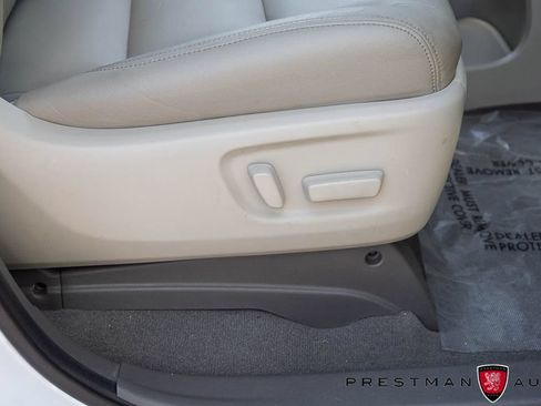 Used 2020 Toyota Sienna XLE Premium FWD image 24