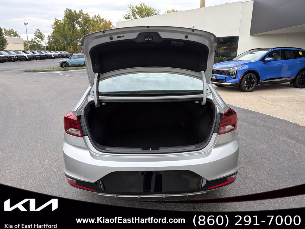 Used 2020 Hyundai Elantra Value Edition w/ Cargo Package (C1) FWD image 15