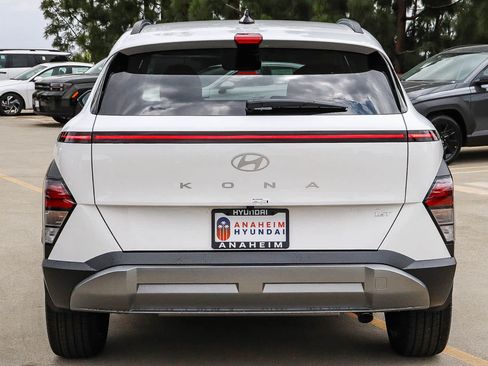 New 2026 Hyundai Kona SEL Premium FWD image 8