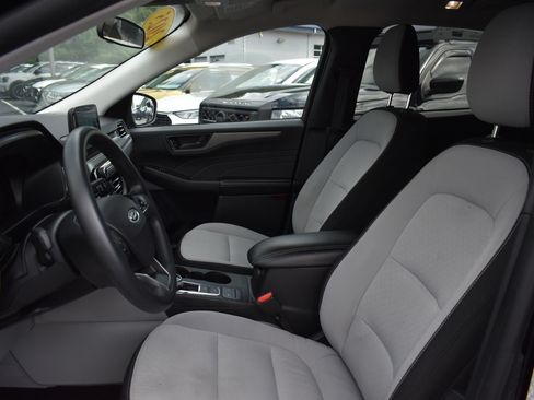 Used 2025 Ford Escape Active FWD image 14