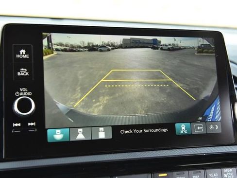 New 2026 Honda Odyssey Touring image 13