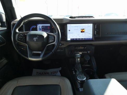 Used 2022 Ford Bronco Wildtrak image 18