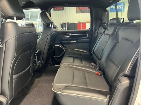 Used 2020 RAM 1500 Laramie w/ Sport Appearance Package AWD/4WD image 17