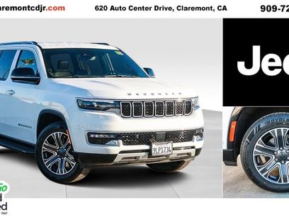 Certified 2024 Jeep Wagoneer Series II w/ Flexible Seating Group