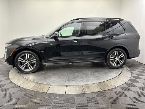 New 2026 BMW X7 M60i image 16