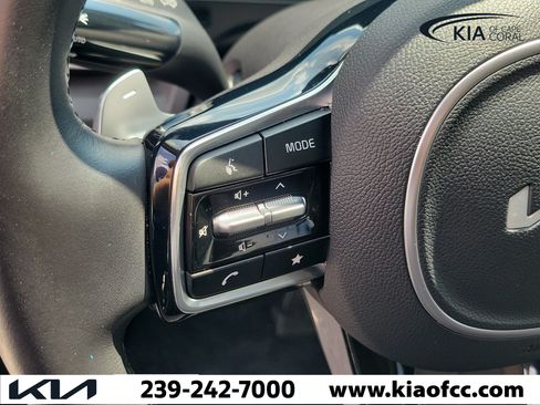 Certified 2025 Kia Carnival EX FWD image 28