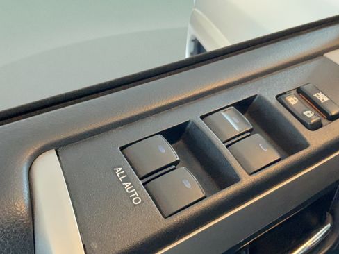 Used 2014 Toyota 4Runner SR5 RWD image 20