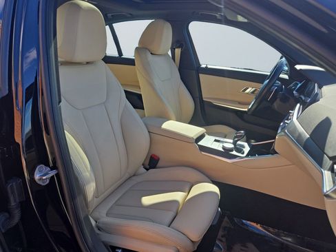 Used 2021 BMW 330i xDrive 330i xDrive w/ Convenience Package image 15