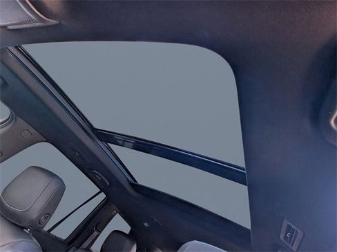 Used 2022 Cadillac XT6 Premium Luxury w/ Technology Package image 23