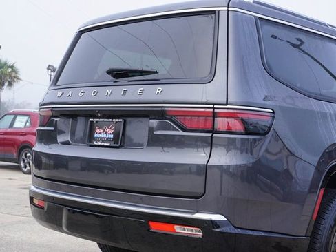 Used 2023 Jeep Wagoneer 2WD w/ Convenience Group I image 5