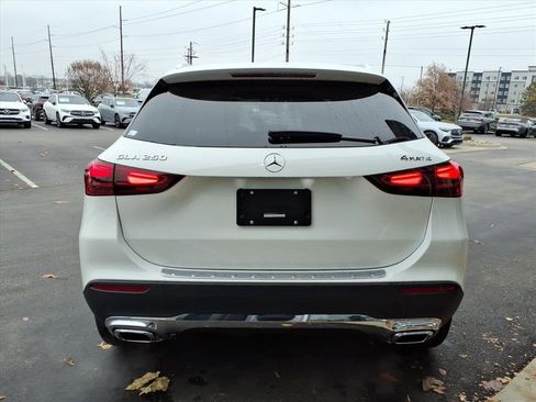 New 2026 Mercedes-Benz GLA 250 4MATIC image 5