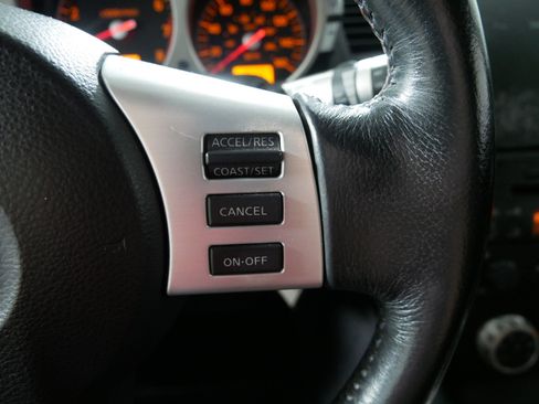 Used 2006 Nissan 350Z Enthusiast w/ (K96) Aerodynamics Pkg RWD image 28