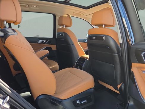Certified 2024 BMW X7 xDrive40i AWD/4WD image 15