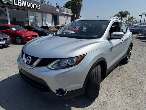 Used 2017 Nissan Rogue Sport SL FWD image 7