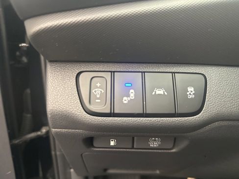 Used 2022 Hyundai Ioniq SE image 23