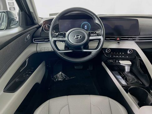 Certified 2024 Hyundai Elantra Limited image 24