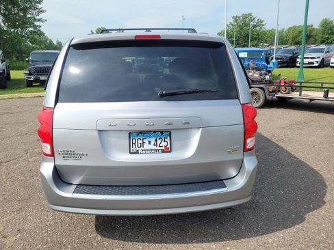 Used 2016 Dodge Grand Caravan SXT FWD image 9