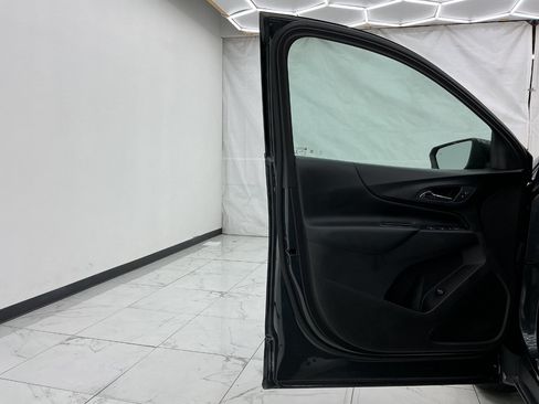 Used 2019 Chevrolet Equinox LT AWD/4WD image 18