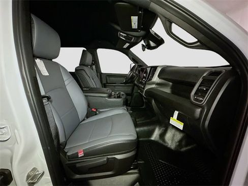 New 2026 RAM 3500 Tradesman w/ Chrome Appearance Group image 30