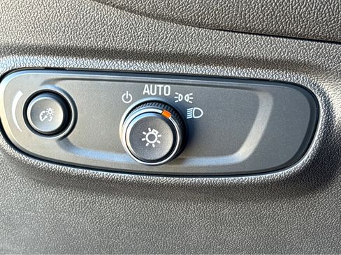 New 2024 Chevrolet Equinox LS w/ Driver Confidence II Package image 13