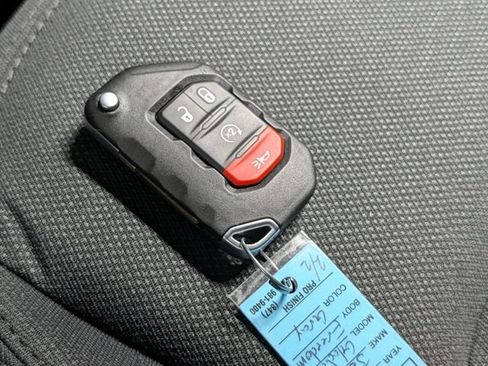 Used 2023 Jeep Gladiator Sport AWD/4WD image 27