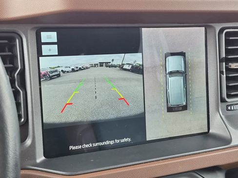 Used 2024 Ford Bronco Outer Banks AWD/4WD image 16