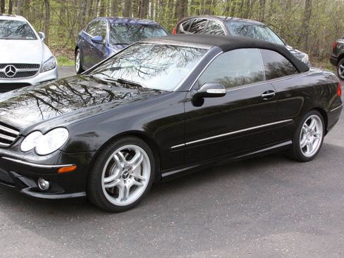 Used 2008 Mercedes-Benz CLK 550 Cabriolet image 35