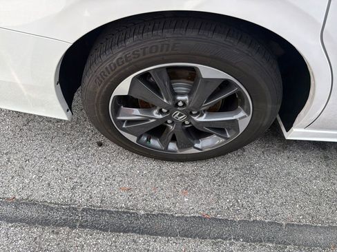 Used 2023 Honda Odyssey Elite image 24