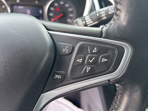 Used 2022 Chevrolet Equinox LT image 18