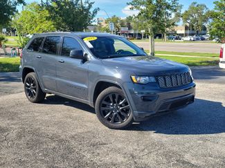 Used 2018 Jeep Grand Cherokee Altitude AWD/4WD video 1