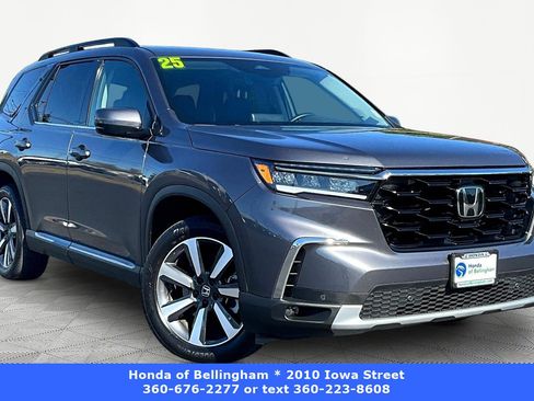 Certified 2025 Honda Pilot Touring image 1