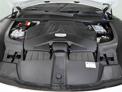 Used 2019 Porsche Cayenne S w/ Premium Package AWD/4WD image 32