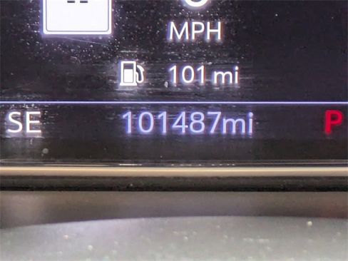 Used 2021 GMC Yukon AT4 w/ AT4 Premium Plus Package image 37